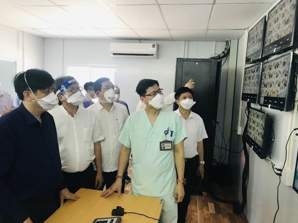 Kiểm soát dịch Covid-19 tại TPHCM: Ca mắc mới và tử vong giảm rõ ảnh 1