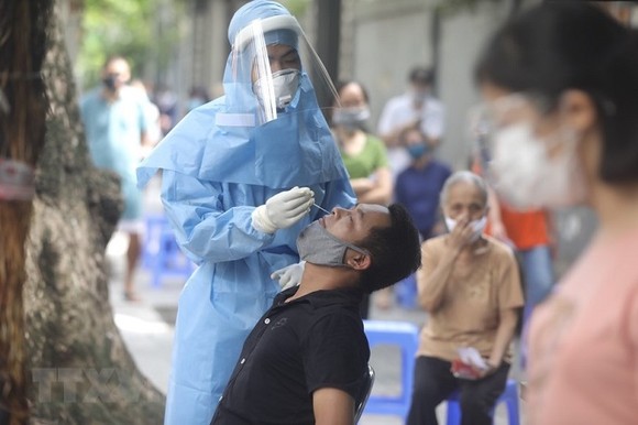 Người đã tiêm đủ vaccine ở 'vùng xanh' và 'vùng vàng' tới Hà Nội không phải xét nghiệm, cách ly  ảnh 1