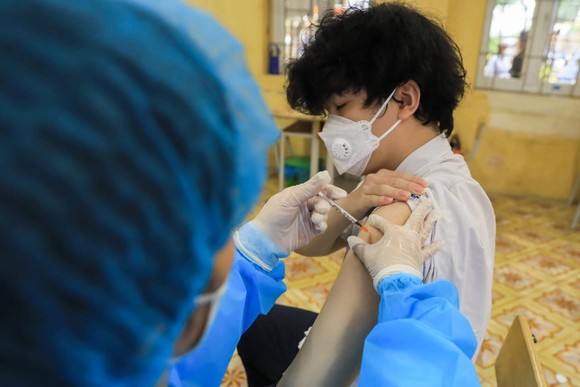 Nguyên nhân 2 học sinh ở Hà Nội và Bắc Giang tử vong sau tiêm vaccine Covid-19 ảnh 1