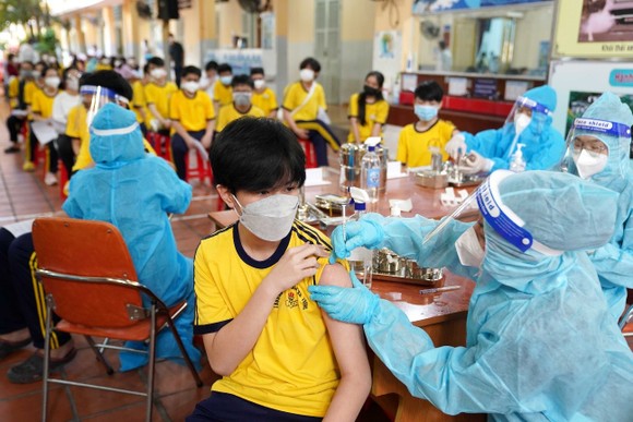 Bộ Y tế giải trình việc chậm mua vaccine phòng Covid-19 cho trẻ từ 5 đến dưới 12 tuổi ảnh 1