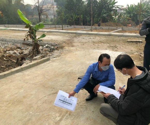 Mua bán đất 'ảo' lừa tiền thật được hơn 9 tỷ đồng ảnh 2