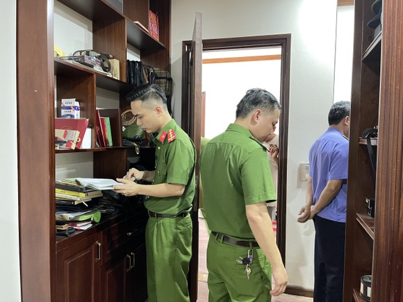 Bắt tạm giam nguyên Trưởng ban Tuyên giáo và 2 nguyên Phó Chủ tịch tỉnh Lào Cai ảnh 1