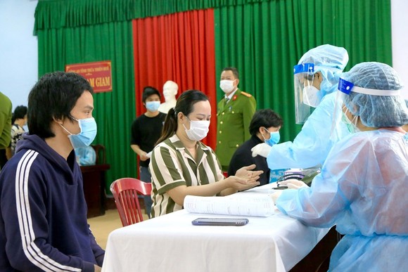 Tiêm vaccine Covid-19 cho các can phạm nhân tại Thừa Thiên – Huế ảnh 1