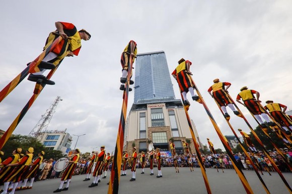Giữ vững thương hiệu quốc tế Festival Huế ảnh 3