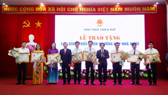 Truy tặng danh hiệu Bà mẹ Việt Nam anh hùng cho mẹ liệt sĩ ảnh 2