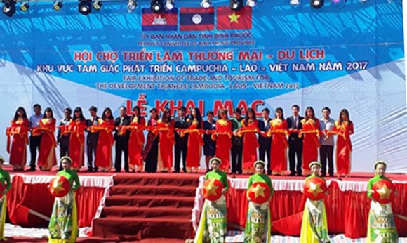 Lễ khai mạc Hội chợ triển lãm thương mại và du lịch Khu vực Tam giác phát triển Campuchia - Lào - Việt Nam