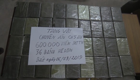 CLIP: Chặt đứt đường dây vận chuyển 600.000 viên ma túy và 36 bánh heroin từ Lào về Việt Nam ảnh 5