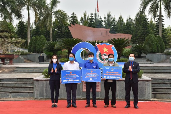 Ra quân Tháng thanh niên và Tết trồng cây “Đời đời nhớ ơn Bác Hồ” ảnh 5