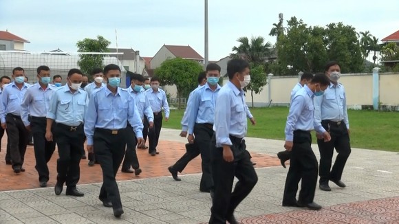 Hà Tĩnh tổ chức lễ xuất quân làm nhiệm vụ quy tập mộ liệt sĩ tại Lào  ảnh 2
