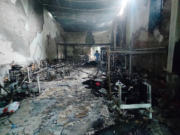 Cháy tại xưởng gia công vải tại Hà Tĩnh, nhiều tài sản bị thiêu rụi ảnh 7