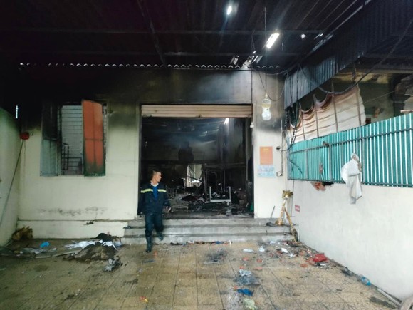 Cháy tại xưởng gia công vải tại Hà Tĩnh, nhiều tài sản bị thiêu rụi ảnh 12