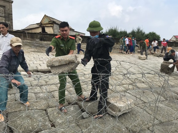 Bão số 4 có xu hướng mạnh thêm trong 24 giờ tới ảnh 5