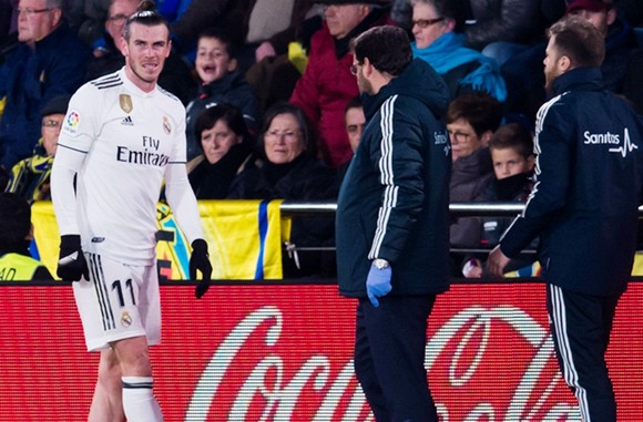 Chấn thương của Gareth Bale và kết quả hòa là một dự báo chẳng tốt đẹp đối với Real trong năm mới. Ảnh: Getty Images    