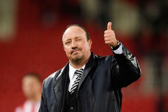HLV Rafael Benitez sắp có được môi trường tốt để cụ thể hóa tham vọng cùng Newcastle. Ảnh: Getty Images