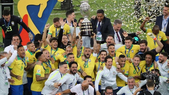 Brazil hân hoan với chức vô địch Nam Mỹ sau 12 năm. Ảnh: Getty Images    