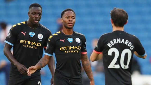 Raheem Sterling giúp Man.City đại thắng, nhưng suất dự Champions League vẫn chưa chắc chắn. Ảnh: Getty Images