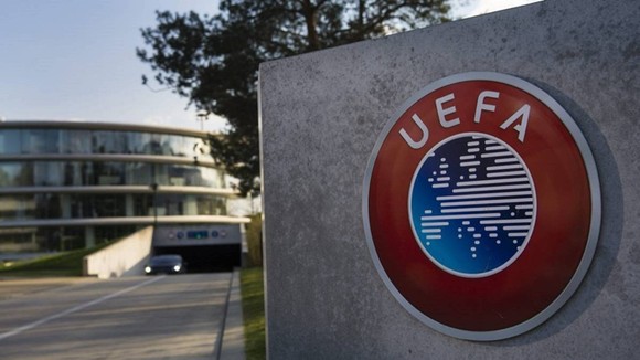 Trụ sở UEFA những tuần tới khó có thể bình yên trước dịch bệnh.