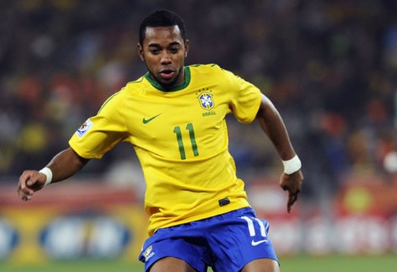 Robinho thời còn tỏa sáng trong màu áo tuyển Brazil. 