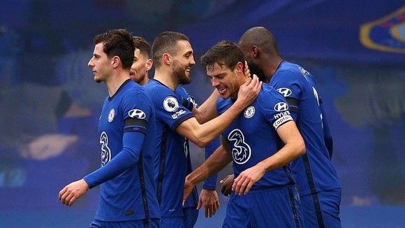 Hàng công giúp Liverpool trỗi dậy, hàng thủ giúp tân HLV Tuchel thắng trận đầu ảnh 1