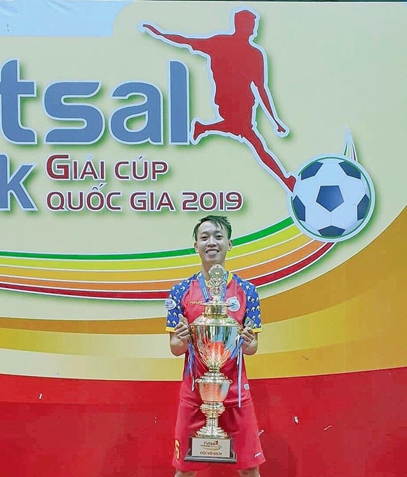 Cầu thủ futsal Nguyễn Văn Hạnh tuyên bố giải nghệ ảnh 2