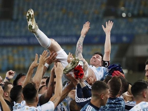 Copa America 2021: Argentina giải cơn khát 28 năm, Messi có danh hiệu lớn đầu tiên ảnh 2