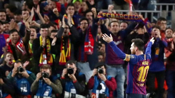 Messi đẫm lệ chia tay Barca, phủ nhận tin đồng ý với Paris SG ảnh 2