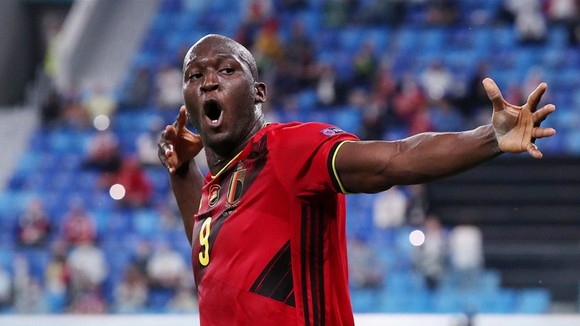 Romelu Lukaku tiếp tục tỏa sáng với cú đúp cho tuyển Bỉ.