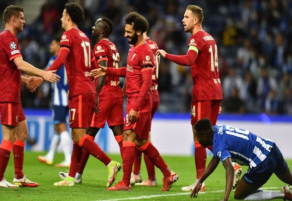 Mohamed Salah và Liverpool tiếp tục ghi chiến thắng lớn tại Porto. 