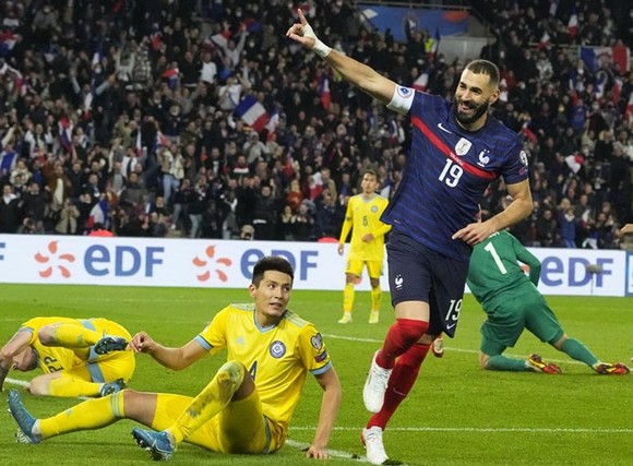 Mbappe ghi “cú poker”, Pháp hủy diệt Kazakhstan và giành vé ảnh 1