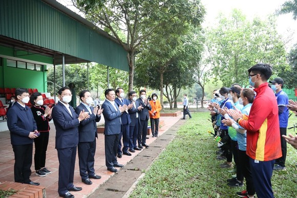 Bí thư thành ủy Hà Nội thăm động viên HLV, VĐV chuẩn bị SEA Games 31 ảnh 1