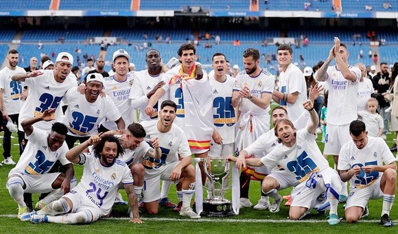 Real Madrid đã dễ dàng đăng quang La Liga mùa giải 2021-2022 sớm 4 vòng đấu.
