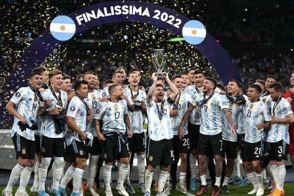 Argentina đã giành được Siêu cúp Liên lục địa (Finalissima) đầu tiên.