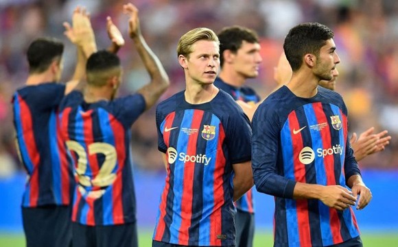 Barca có thể chỉ đăng ký được 17 cầu thủ trước trận khai màn ảnh 1