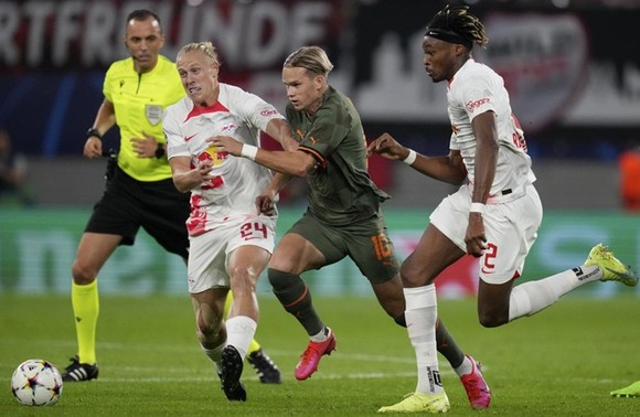 Shakhtar mang lại “nguồn sáng” cho bóng đá Ukraine ảnh 1