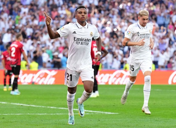 Vinicius, Rodrygo tiếp tục dẫn dắt Real Madrid đến chiến thắng ảnh 1