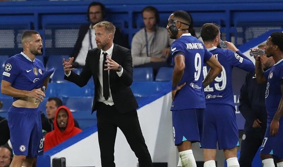 HLV Graham Potter ra mắt nhưng Chelsea kết thúc với trận hòa 1-1 thất vọng.