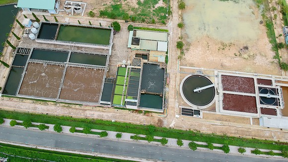 Xử lý nước thải tại Khu công nghệ cao TPHCM  Ảnh: CAO THĂNG