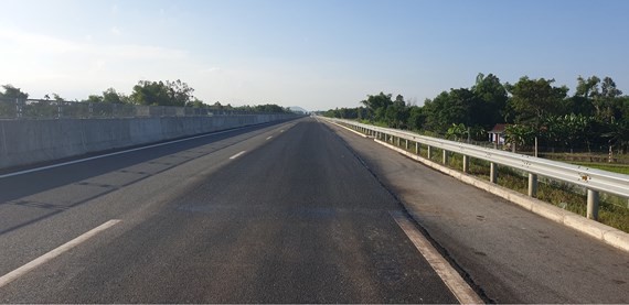 Đường cao tốc Đà Nẵng - Quảng Ngãi 