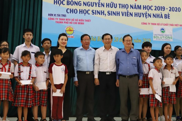 VWS trao học bổng Nguyễn Hữu Thọ cho HS-SV năm học 2019-2020 ảnh 1