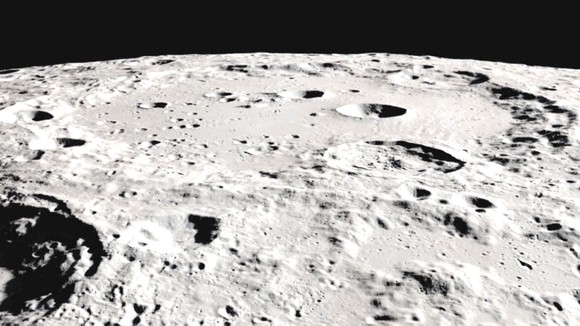 Cơ quan Hàng không vũ trụ Mỹ (NASA) vừa phát hiện nước xuất hiện ở cả những bề mặt của Mặt trăng được Mặt trời chiếu sáng và đầy nắng