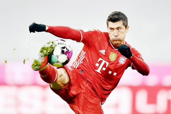 Ghi 30 bàn sau 31 trận, Robert Lewandowski  vẫn là vũ khí tối thượng của Bayern