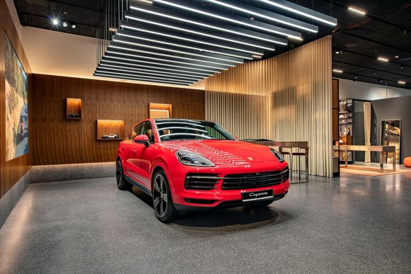 Porsche Studio đầu tiên được đặt tại Hà Nội ảnh 2