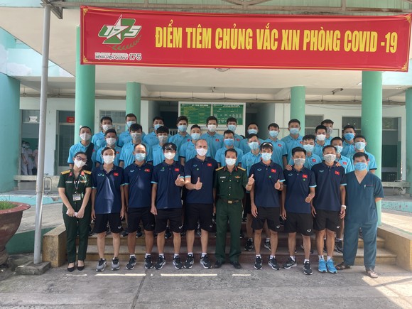 ​  Tiêm vaccine phòng covid-19 cho các đội tuyển thể thao Việt Nam tại bệnh viện Quân y 175