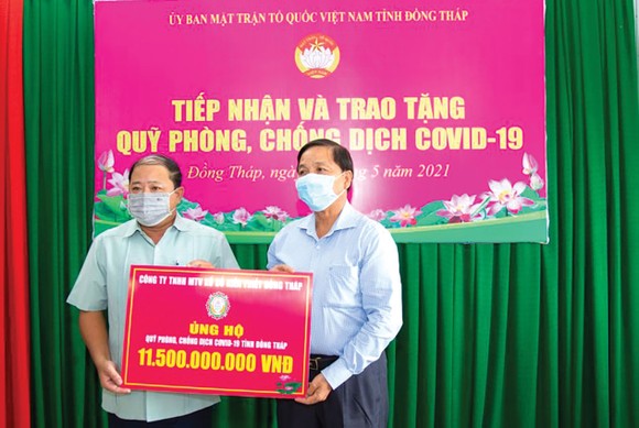 Công ty TNHH MTV Xổ số kiến thiết tỉnh Đồng Tháp chung tay hỗ trợ phòng, chống dịch Covid-19