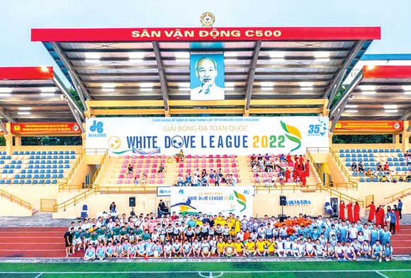 Hòa Bình khai mạc Giải bóng đá White Dove League 2022 trên toàn quốc ảnh 1