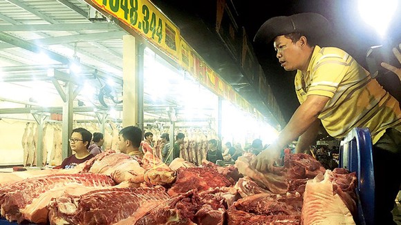 Lại lo thịt heo đội giá ảnh 1