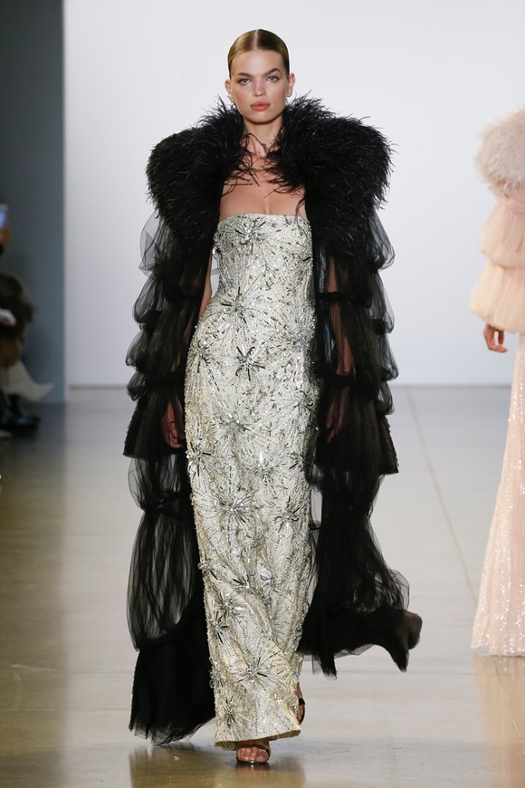 Xem BST “Cuộc dạo chơi của những vì sao” của Công Trí tại New York Fashion Week 2019 ảnh 34