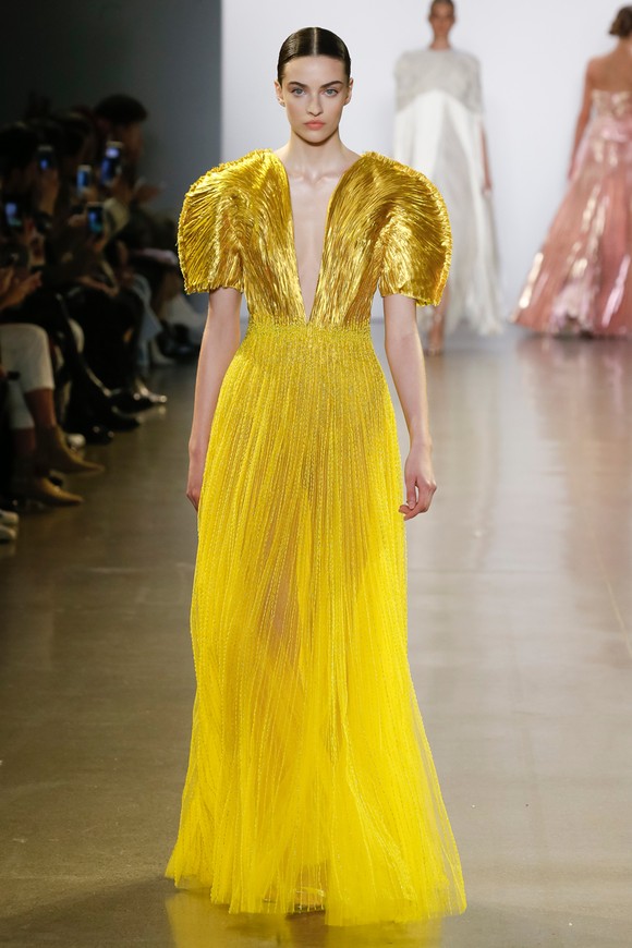 Xem BST “Cuộc dạo chơi của những vì sao” của Công Trí tại New York Fashion Week 2019 ảnh 4