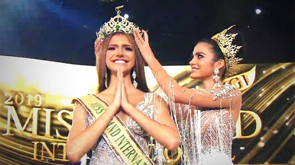 Người đẹp Venezuela đăng quang Hoa hậu Hòa bình Quốc tế, đại diện Việt Nam dừng ở Top 10 ảnh 2