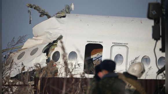 Rơi máy bay tại Kazakhstan, ít nhất 14 người thiệt mạng ảnh 6